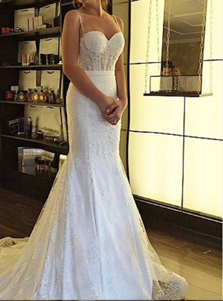 OYK 22 Balık Kesim Straplez Göğüs Dekolteli Gelinlik