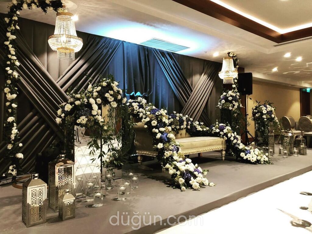 Yeditepe Organizasyon Kına Ekibi by Göksu Çevik Ulusoy