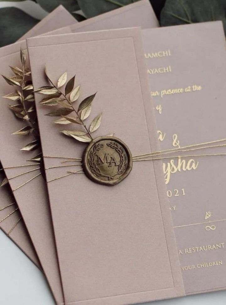 DM-17-25 Altın Varaklı Kına Çiçekli Davetiye