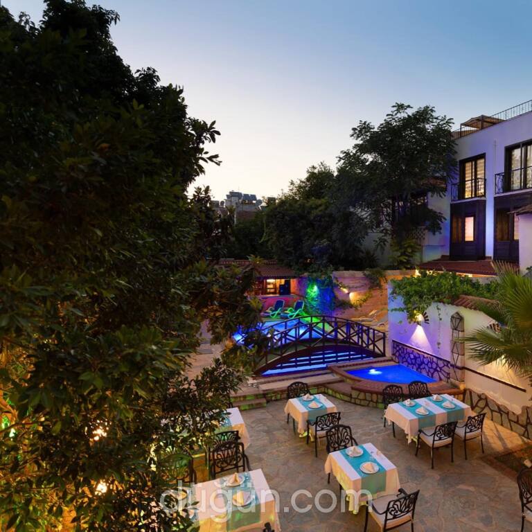 Castle Boutique Hotel