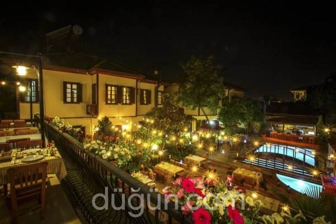 Castle Boutique Hotel