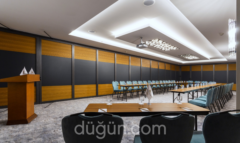 Royal Asarlık Beach Hotel