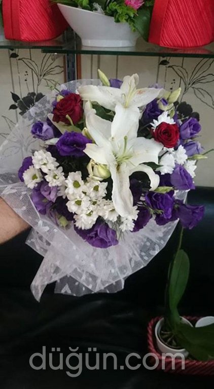 Zümrüt Çiçekcilik