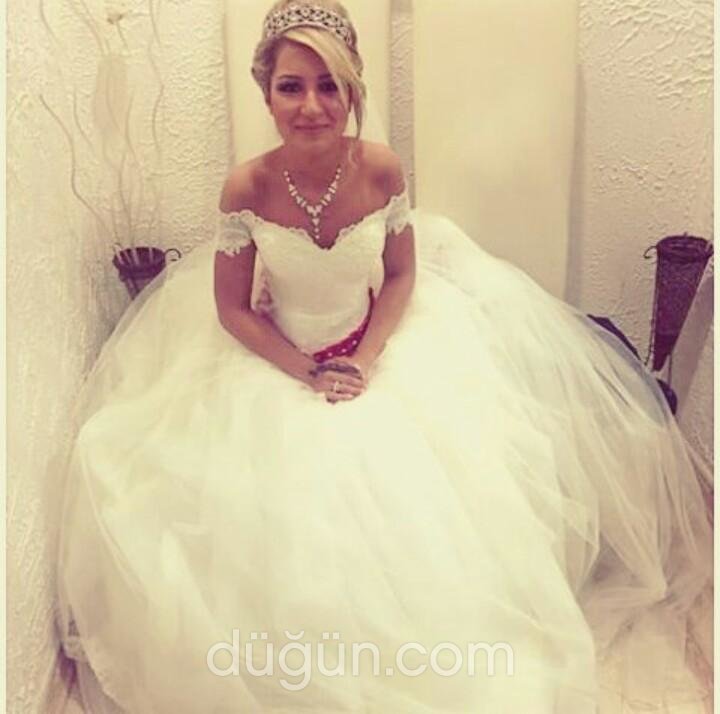 Simge Gelinlik Moda Evi