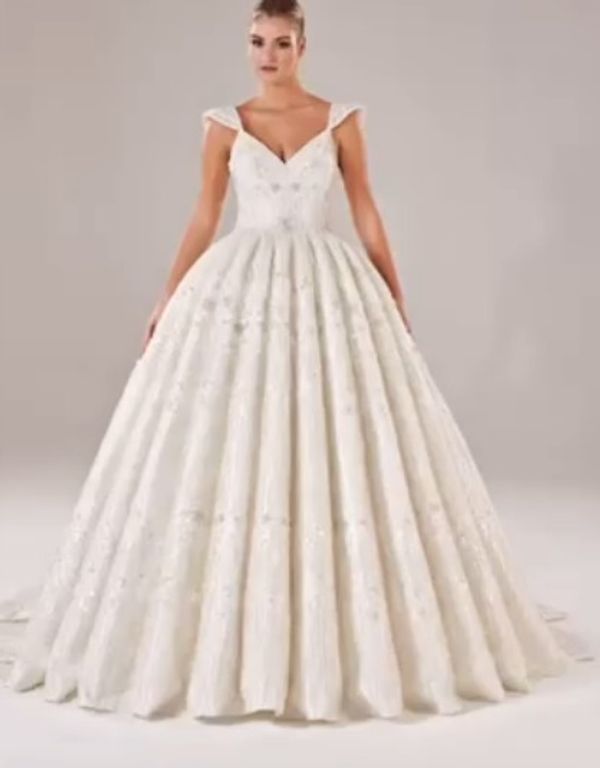 Simge Gelinlik Moda Evi