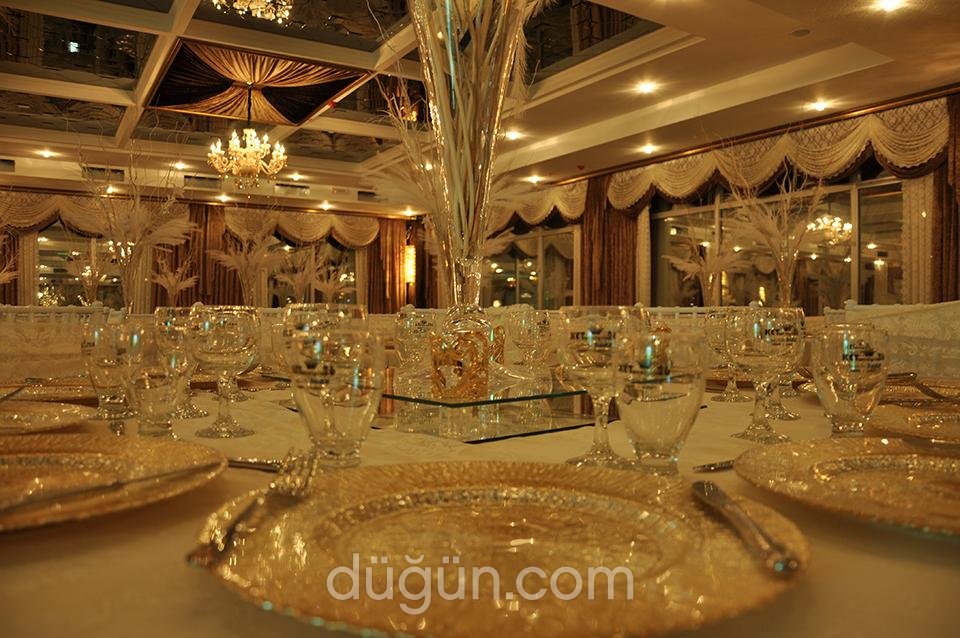 Buzz Ateşi Düğün Davet ve Balo Salonu