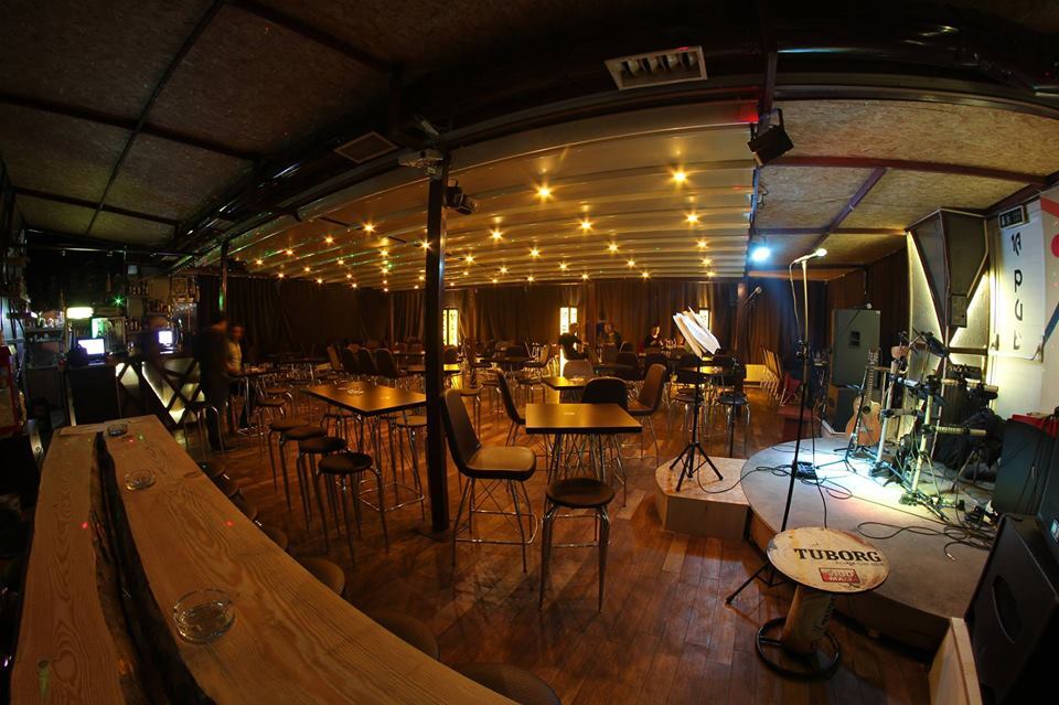 1A Pub