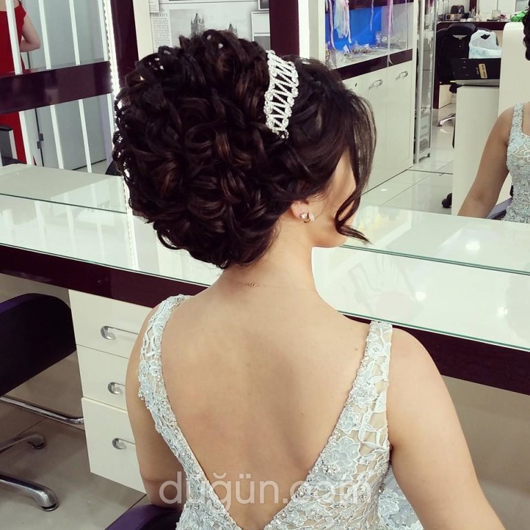 Saliha Güler Hair and Make Up