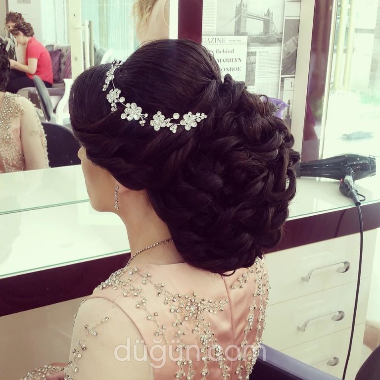 Saliha Güler Hair and Make Up