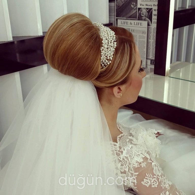 Saliha Güler Hair and Make Up