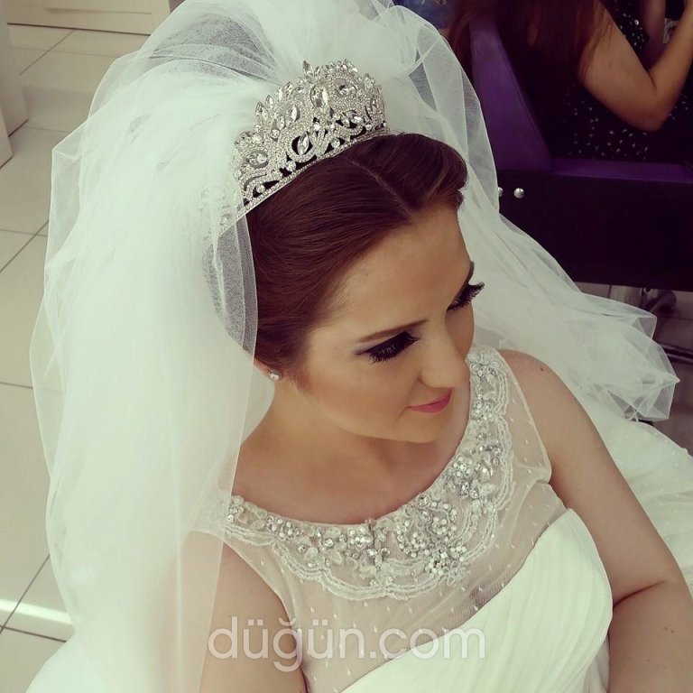 Saliha Güler Hair and Make Up