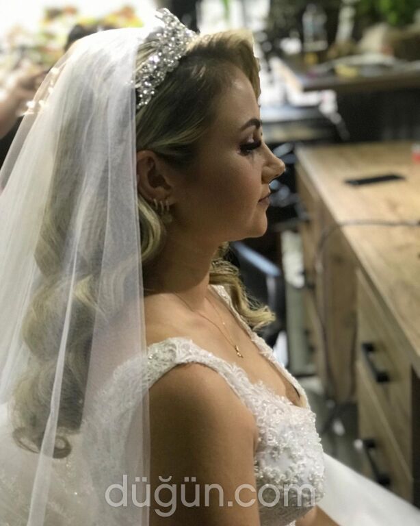 Ebru Bayan Kuaförü