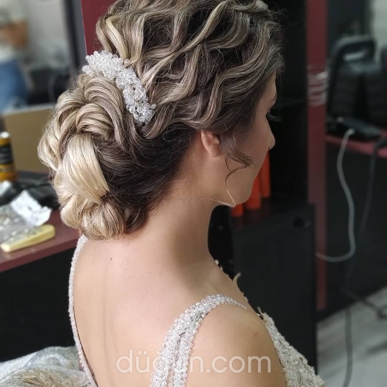 Ebru Bayan Kuaförü