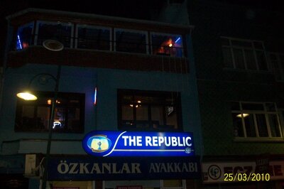 Republic Bar & Bistro