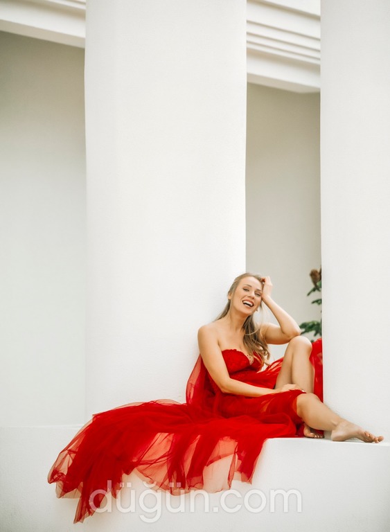 1001 Gecce Gelinlik Tasarım