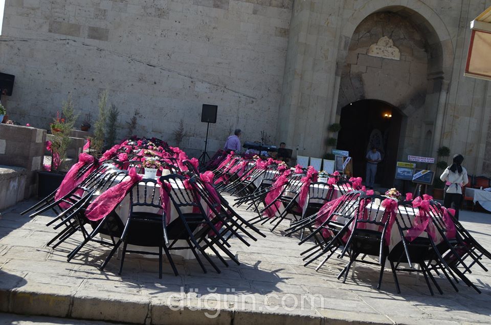 Horozluhan Tarihi Düğün Sarayı