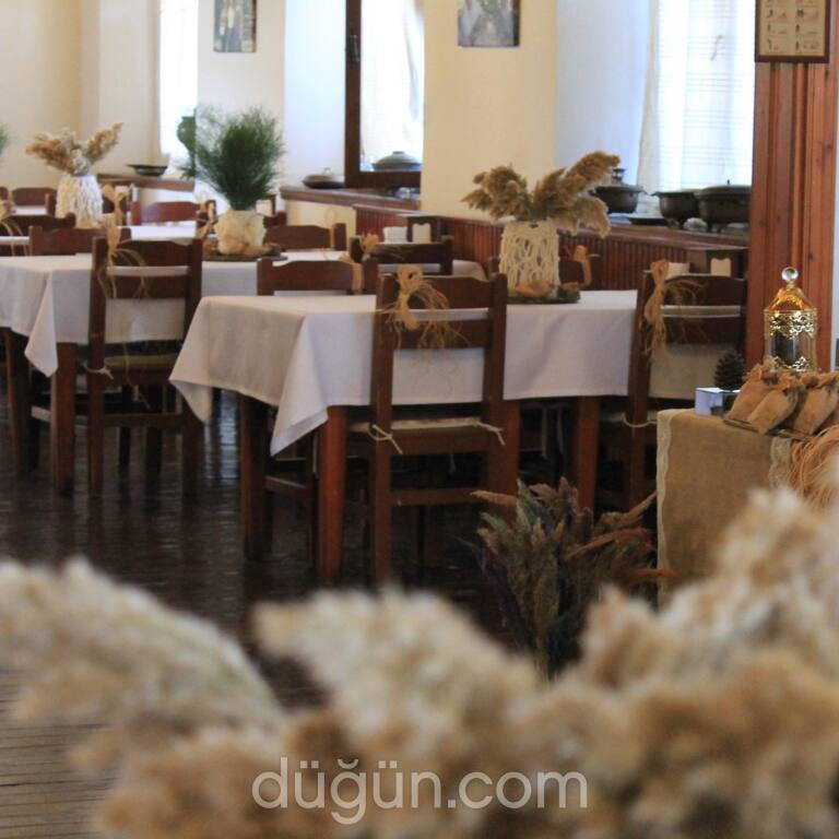 Tarihi Artemis Restaurant