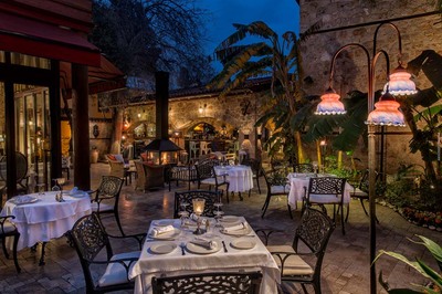 Seraser Fine Dining Restaurant