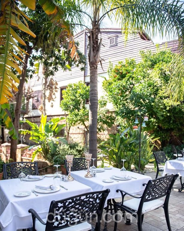 Seraser Fine Dining Restaurant