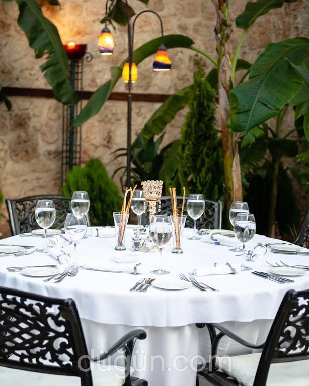 Seraser Fine Dining Restaurant