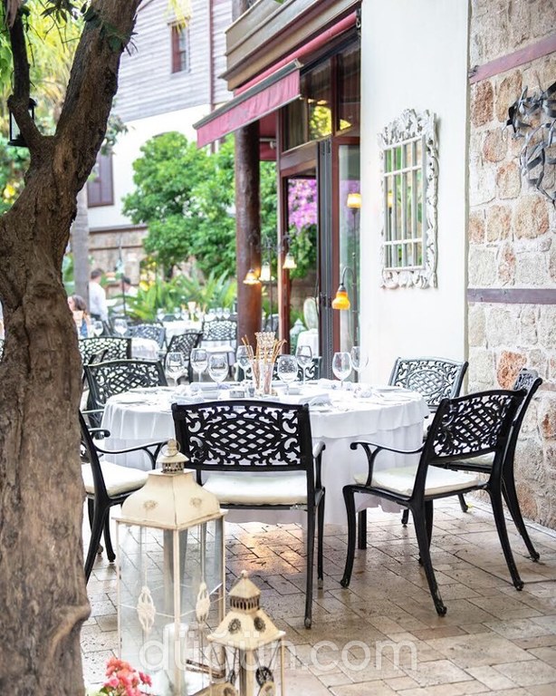 Seraser Fine Dining Restaurant