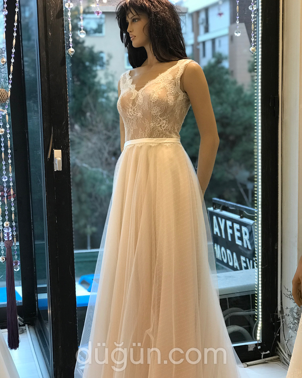 Ayfer Bitiş Moda Evi 14 A kesim V yaka  Romantik gelinlik - 2