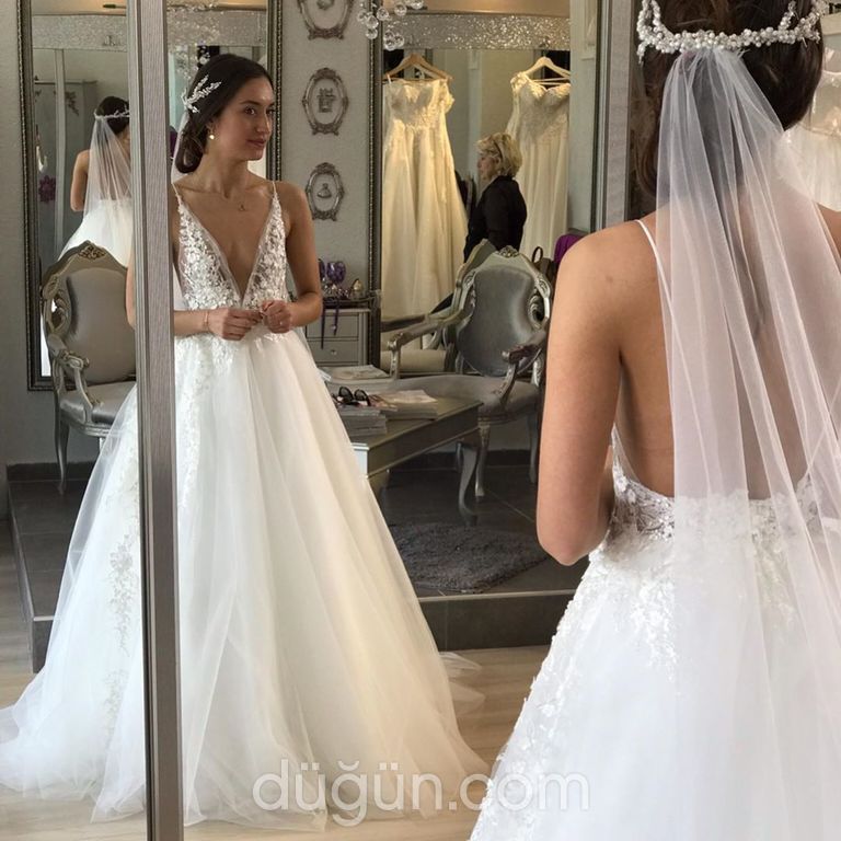 Ayfer Bitiş Moda Evi 27 A kesim V yaka Romantik gelinlik - 2