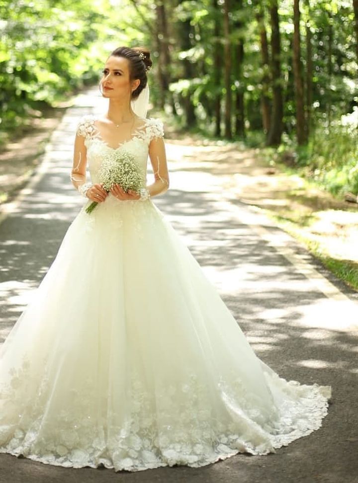 Perla Moda Evi 58 Prenses Kesim V Yaka Romantik Gelinlik