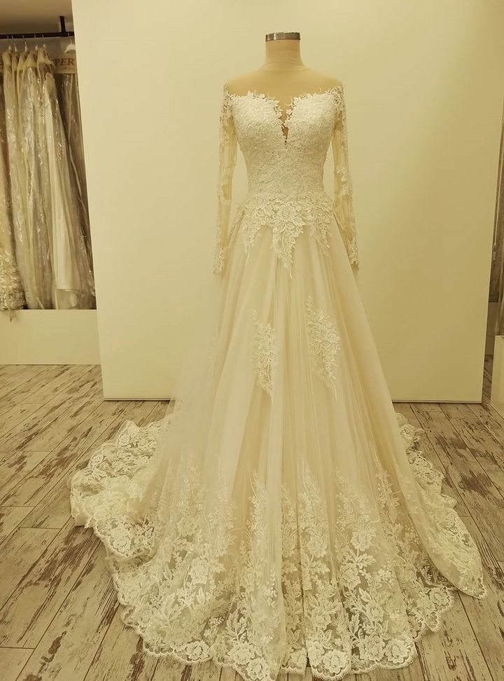 Perla Moda Evi 28 A Kesim Düşük Omuz Romantik Gelinlik