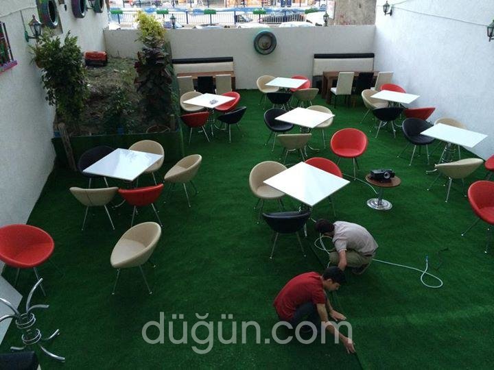 Papyon Cafe & Bistro