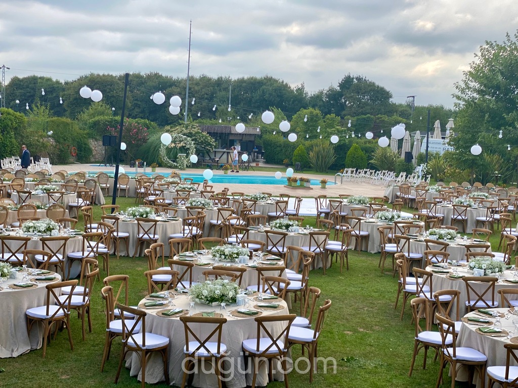 She Wedding & Events