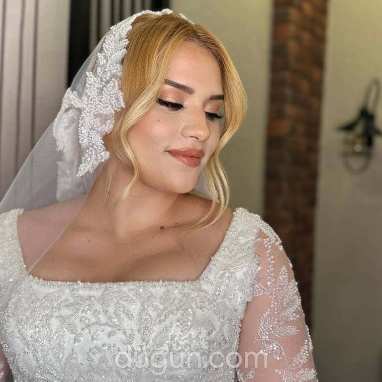 Esmeray Güzellik Salonu