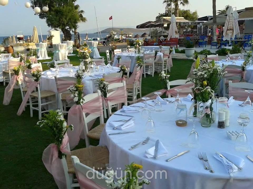 Kefi Beach Kır Düğünü