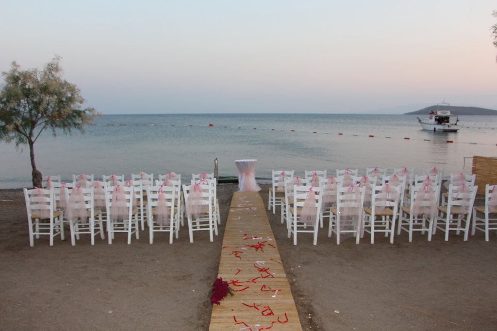 Kefi Beach Kır Düğünü