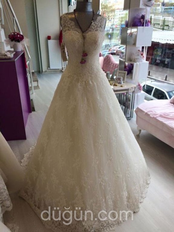 Güliz Veziroğlu By Wedding