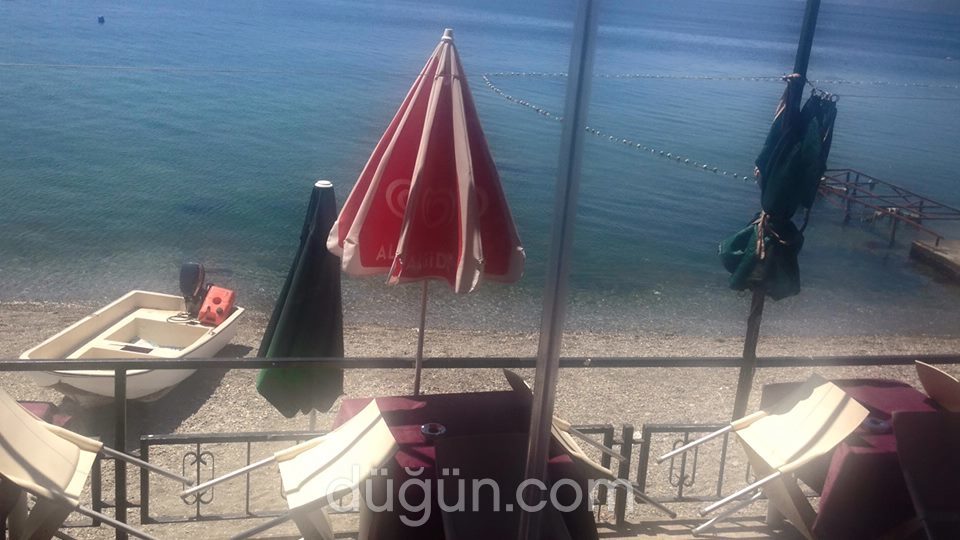 Denizatı Bar & Cafe