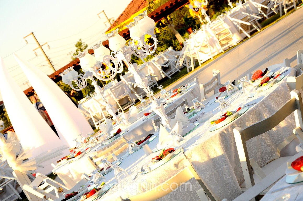 Rota Garden Kır Düğün Bahçesi