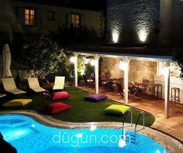 Mina Otel by Adda Alaçatı