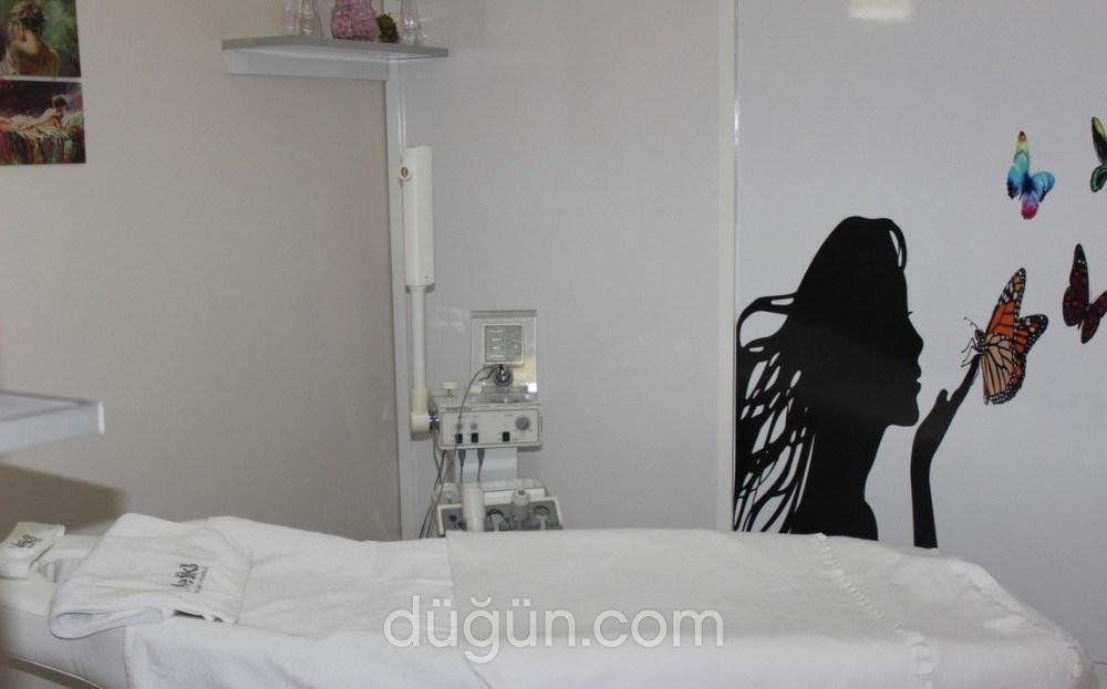 Yağmur Saç Tasarım ve Güzellik Salonu