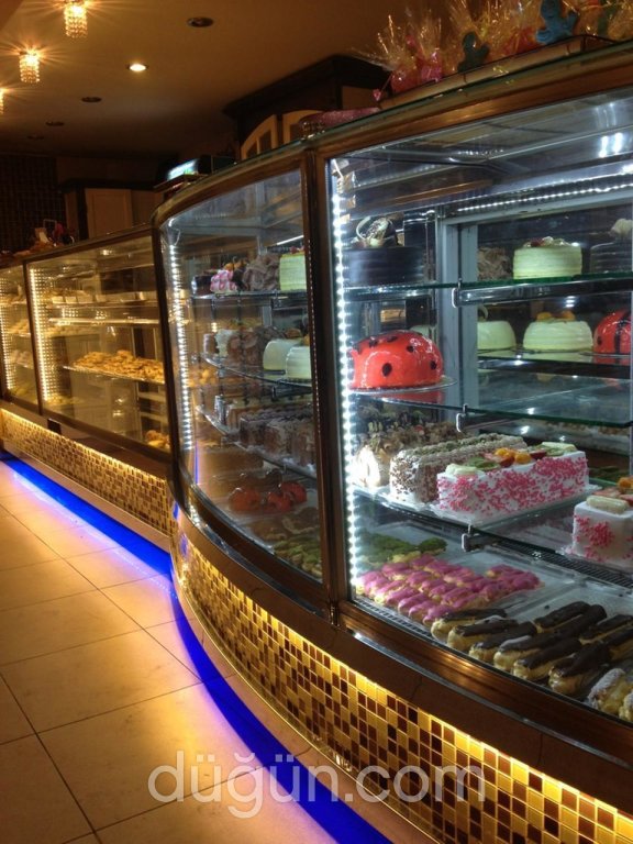 Florya Pastanesi Düğün Pastası Mersin