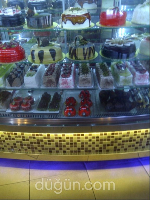 Florya Pastanesi Düğün Pastası Mersin