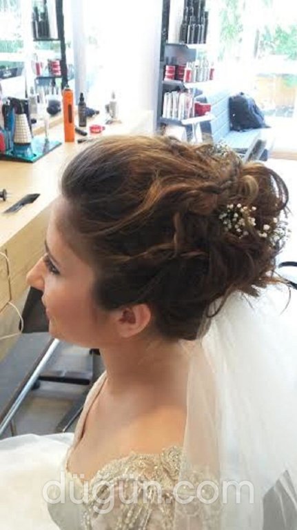 Halil Özkan Kuaför Salonu