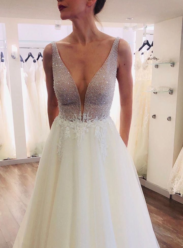 Weddies 1 A Kesim Sırt Dekolteli V Yaka Gelinlik