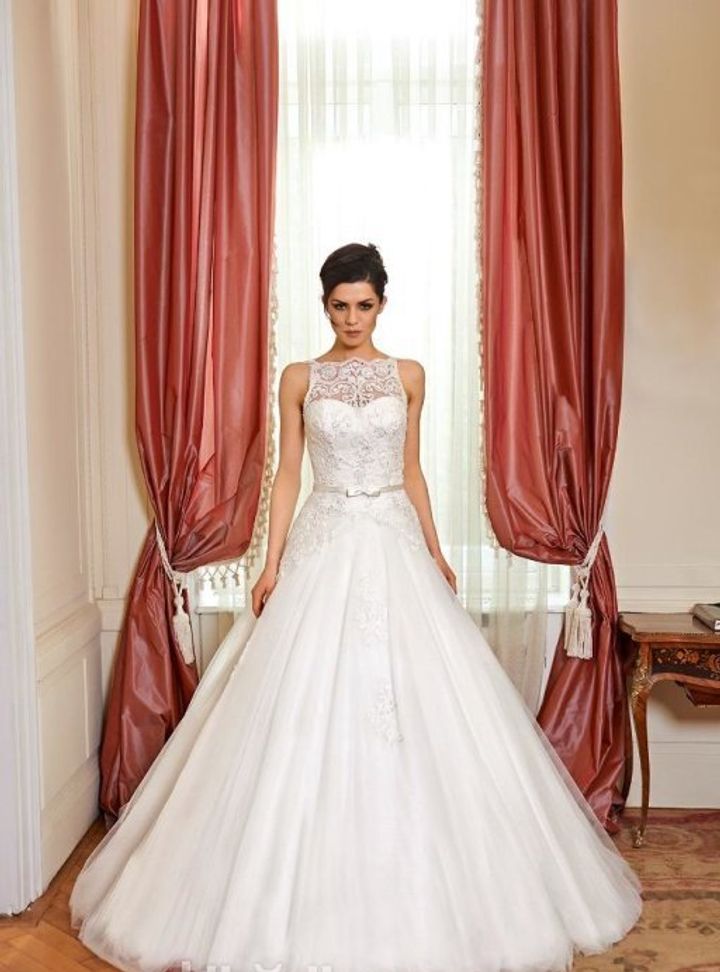 HKW 7 A Kesim Kayık Yaka Romantik Gelinlik