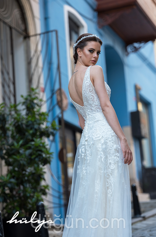 Valeria  Sırt Dekolteli V Yaka Düz Kesim Gelinlik 8