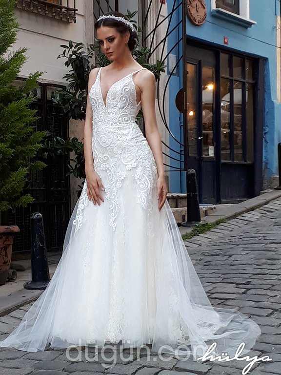 Valeria  Sırt Dekolteli V Yaka Düz Kesim Gelinlik 1