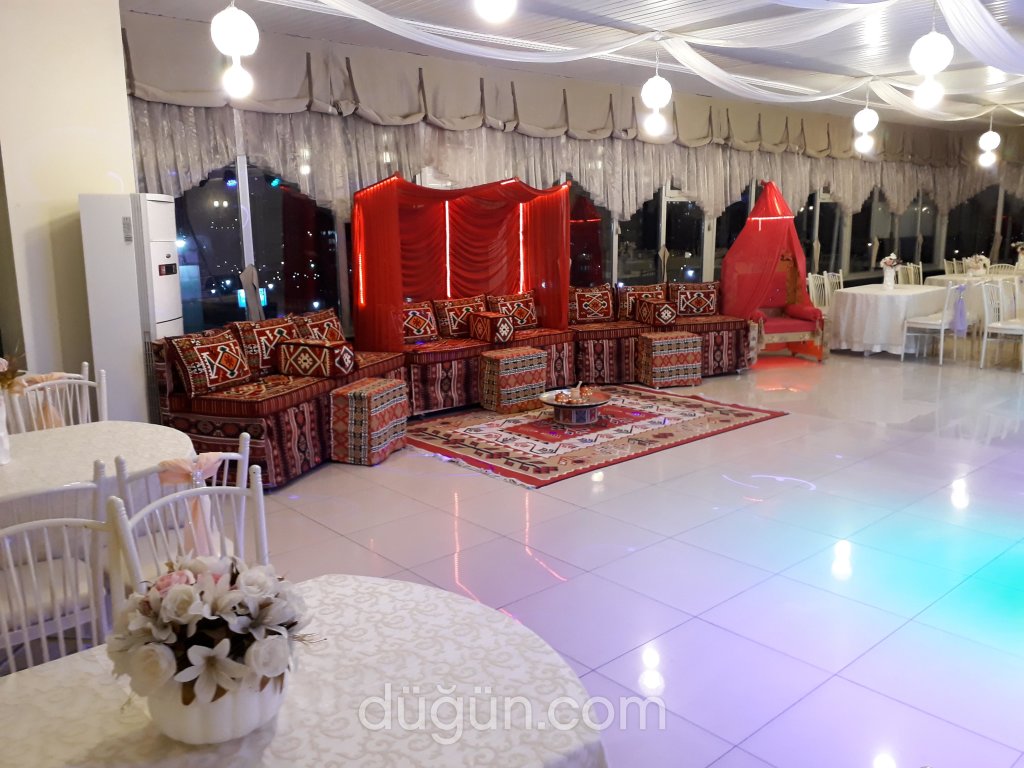 Ayışığı Kına ve Balo Salonu