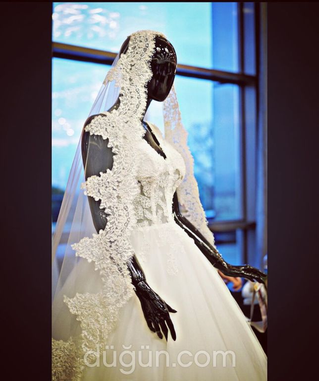 Ece Kaytan Wedding House