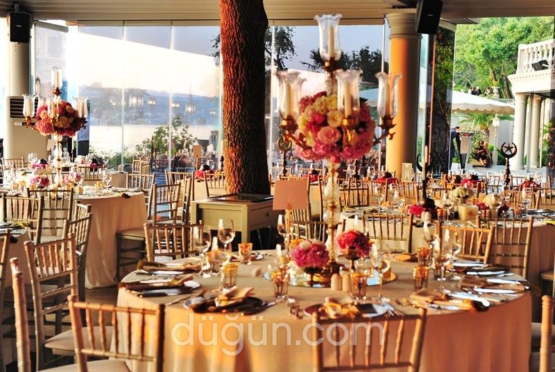 Boutique Events & Flowers