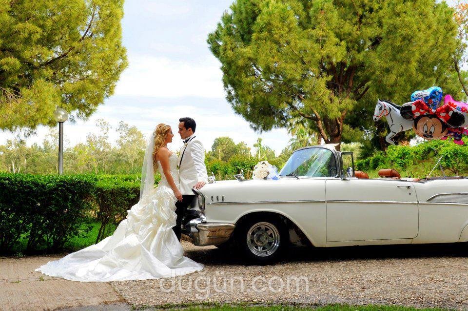 Antalya Beyaz Klasik Gelin Otomobili